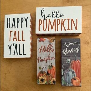 Nwt Fall Signs for Tray Table or Shelves